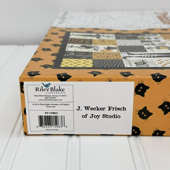 Costume Makers Ball Puzzle Quilt Halloween Theme 20” X 27” 1000‎ Pieces - Picture 3 of 3